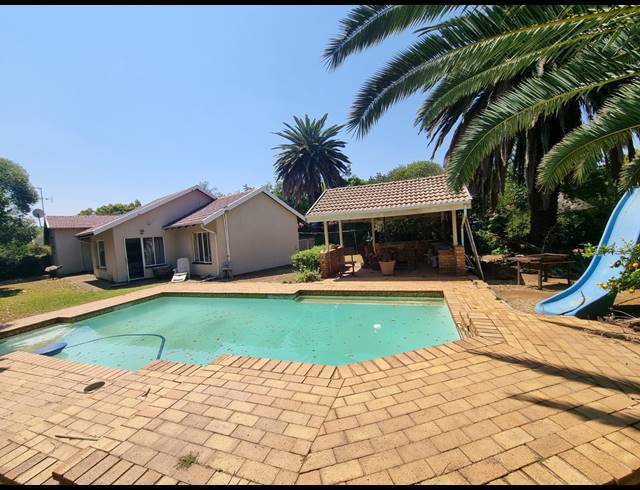 3 BEDROOM HOUSE FOR SALE IN RANDHART